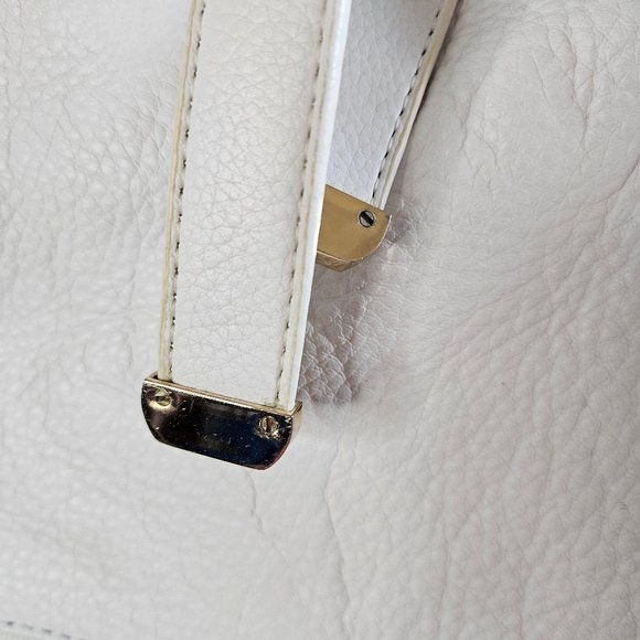 Liz Claiborne New York White Genuine Leather Drawstring Bucket Bag - Picture 14 of 14